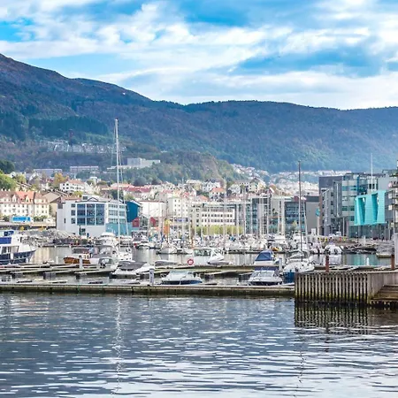 Dinbnb I 78sqm For The Family I Balcony & Near The Sea Appartement Bergen
